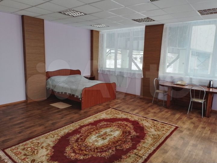 Комната 50 м² в 1-к., 2/4 эт.