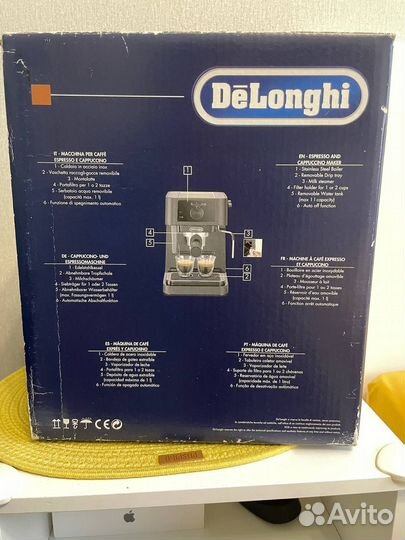 Рожковая кофеварка DeLonghi EC230.BK