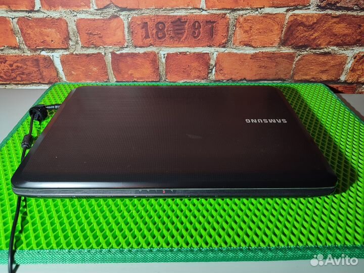 Samsung Sa31-Core i3 X4\ 4 Озу \ 512 Видео\ 500HDD