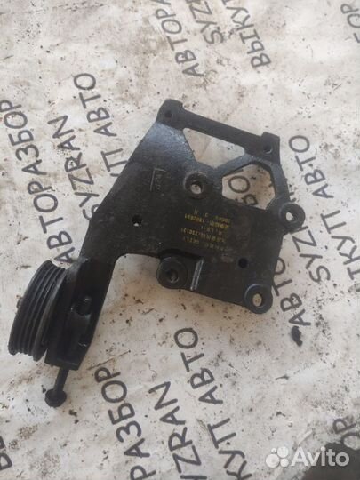 Кронштейн компрессора Geely MK