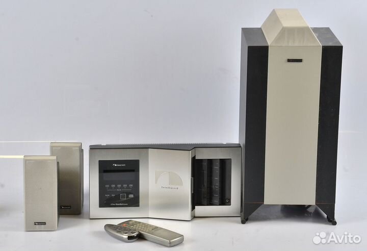 Музыкальный центр Nakamichi Sound Space 8