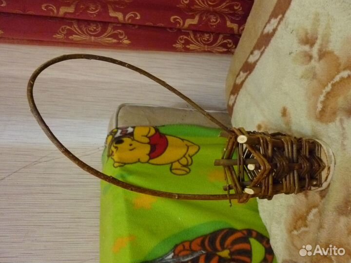 Винтажные мелочи: кружка, яйца, корзина