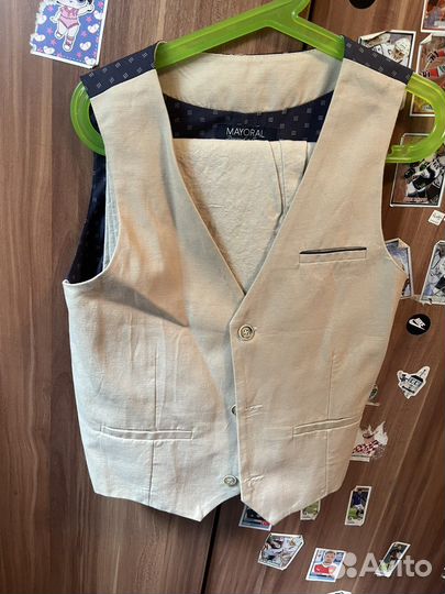 Нарядный костюм для мальчика 104