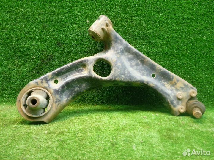 Рычаг подвески правый Chevrolet Aveo T300 T300 1.6