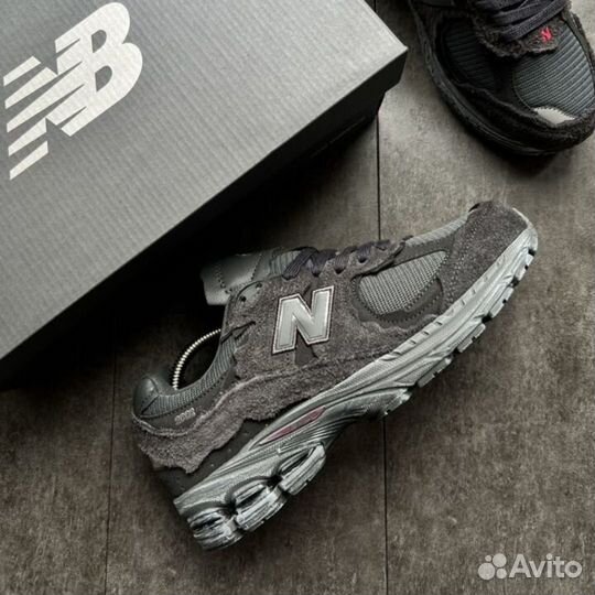 Кроссовки New Balance 2002r phantom