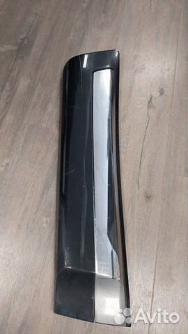 Молдинг двери задний правый Toyota Land Cruiser