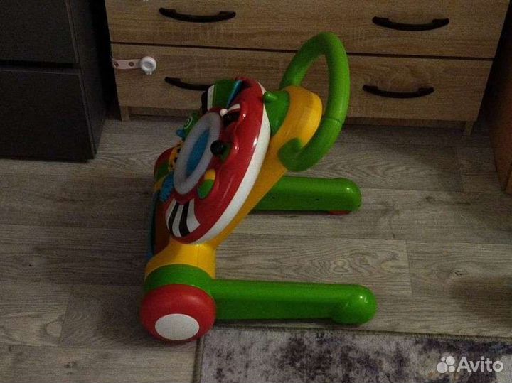 Развивающий бизиборд каталка