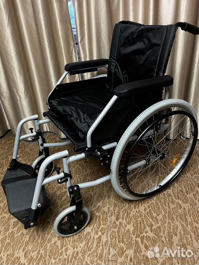 Коляска инвалидная