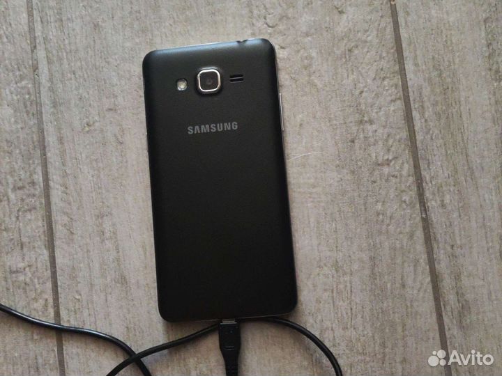 Телефон Samsung j2 prime