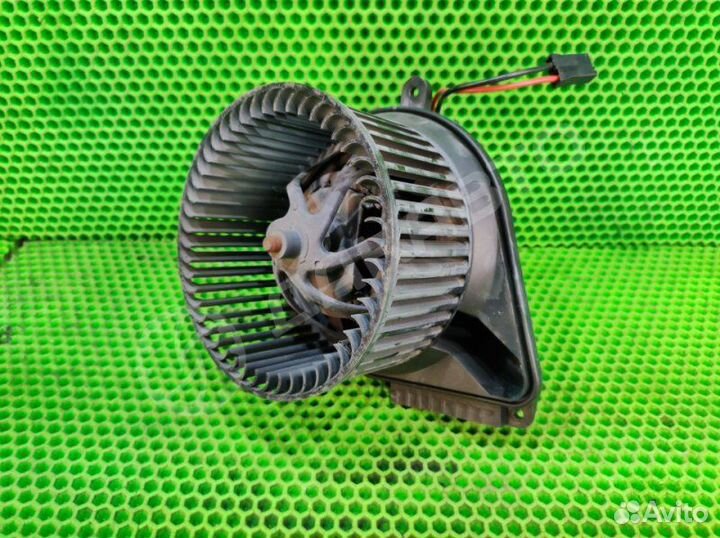 Моторчик отопителя Mercedes-Benz V W638