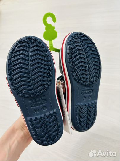 Сандалии Crocs детские новые