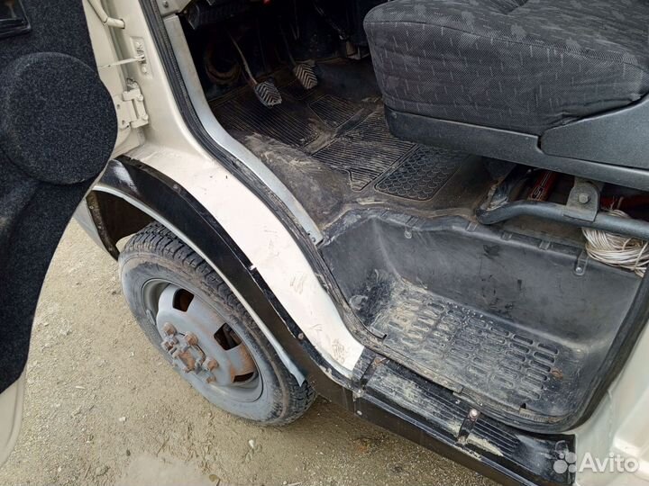 ГАЗ ГАЗель 3302 2.4 МТ, 2000, 350 000 км