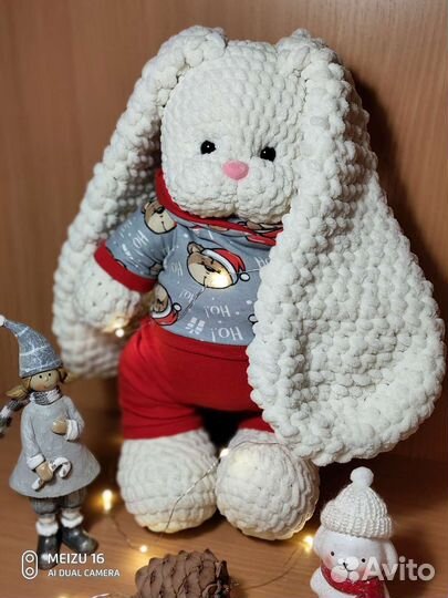 Плюшевый заяц ручной работы