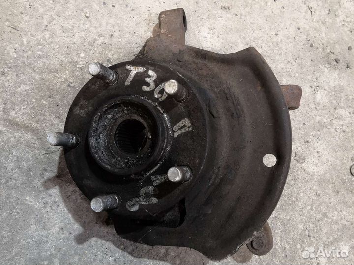 Поворотный кулак левый nissan x-trail t30