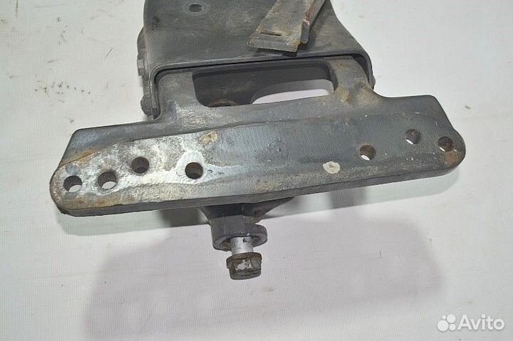 Траверса рамы volvo FH (01.12)