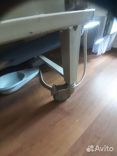 Кровать для лежачих больных с туалетом