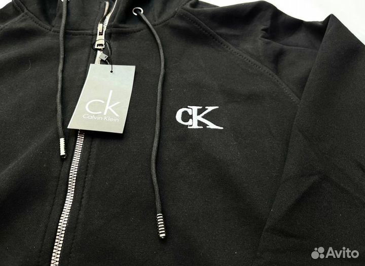 Спортивные костюмы Calvin Klein модные