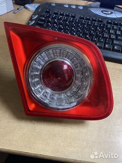 Фонарь левый внутренний Volkswagen Jetta 5 05-11г