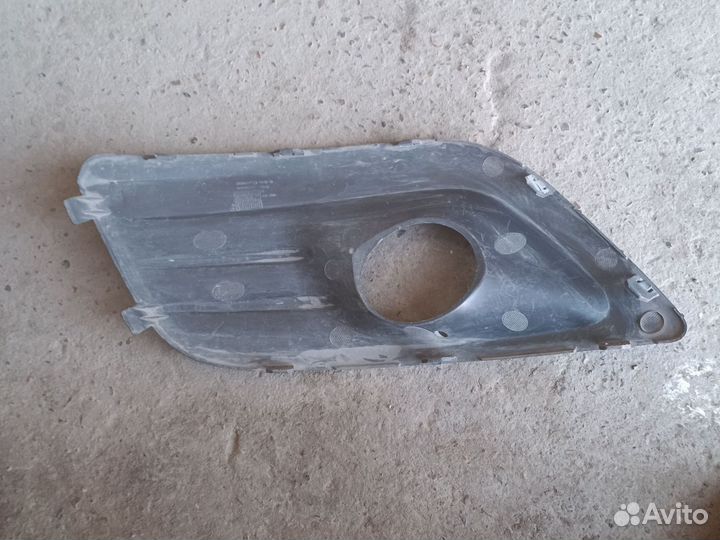 Накладка противотуманной фары L лада Ларгус