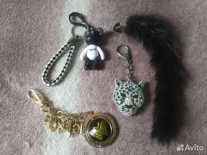Брелки на сумку
