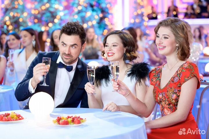 Педагог по вокалу, сольфеджио, фортепиано