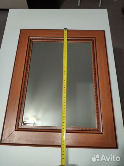 Зеркало настенное в рамке