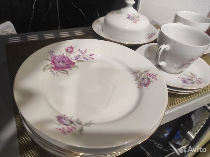 Тарелки плоские