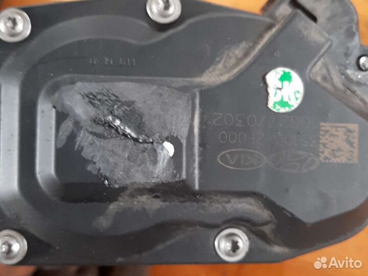 Дроссельная заслонка Hyundai Santa Fe 2.2 crdi