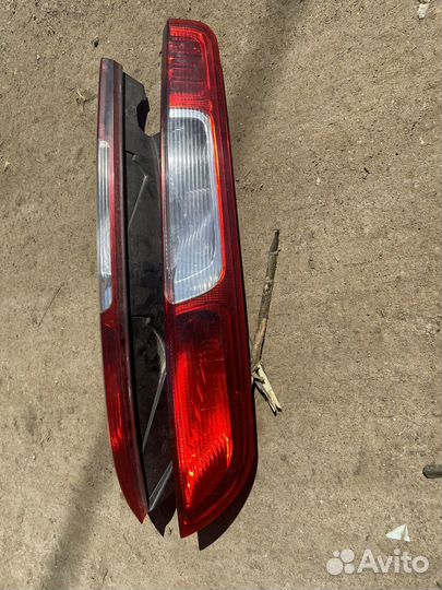 Задние фонари форд фокус 2 хетчбек дорестайлинг