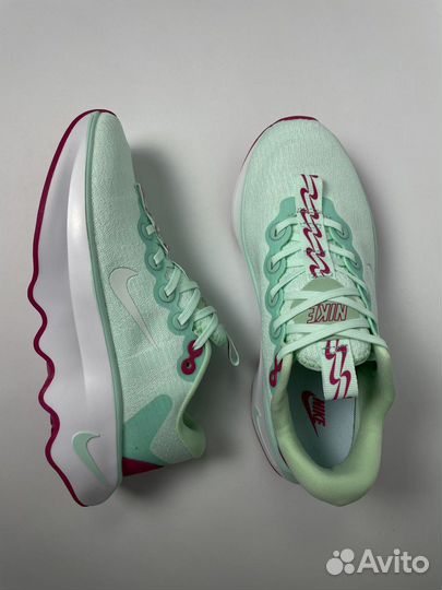 Кроссовки Nike Motiva Light Green Wmns