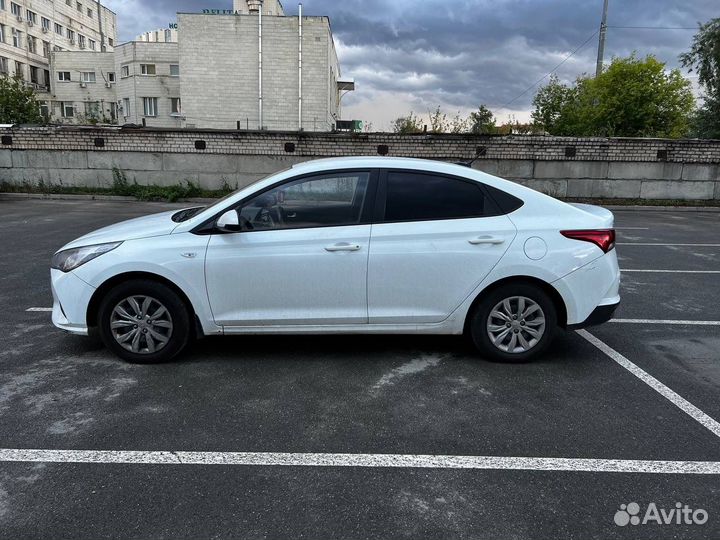 Hyundai Solaris 1.4 AT, 2020, 220 000 км