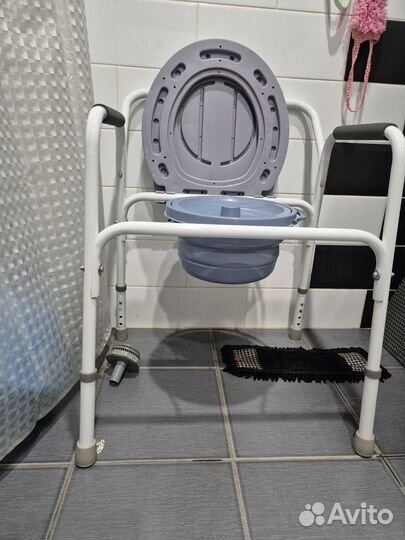 Санитарный стул для инвалидов