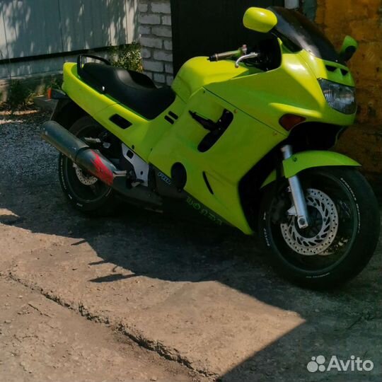 Honda CBR1000F