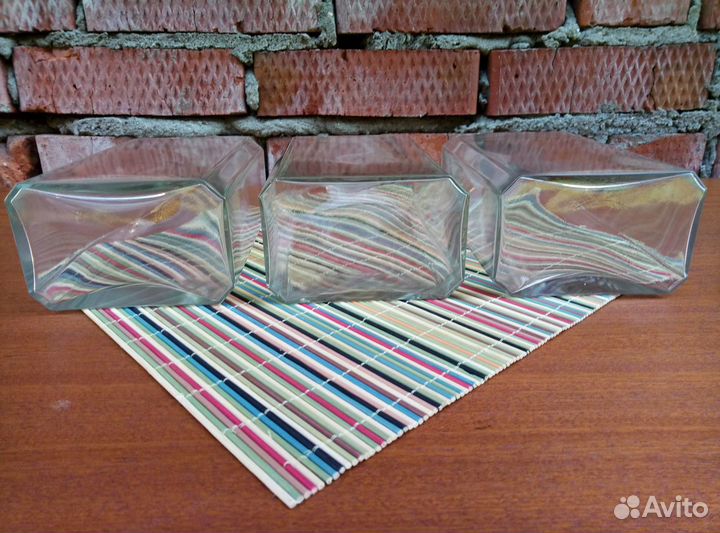 Графин 1,0л новые 2шт