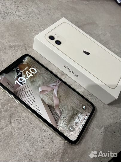 iPhone 11, 64 ГБ