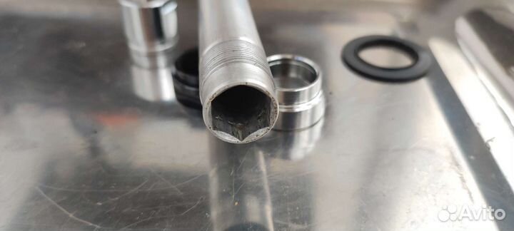 Ось для задней втулки Specialized и не только