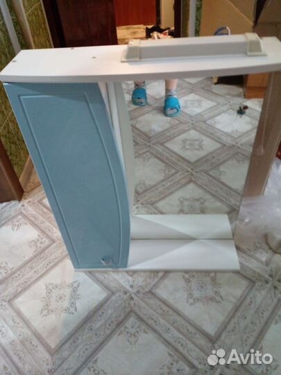 Зеркало,раковина,тумба для ванной комнаты