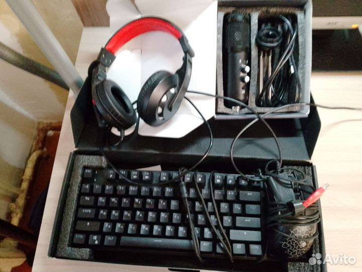 Продам игровые девайсы