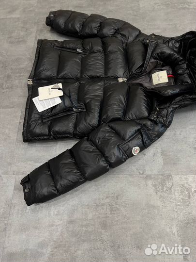 Пуховик зимний Moncler