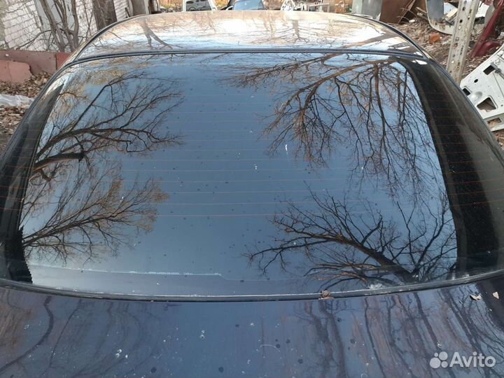 Заднее стекло kia spectra