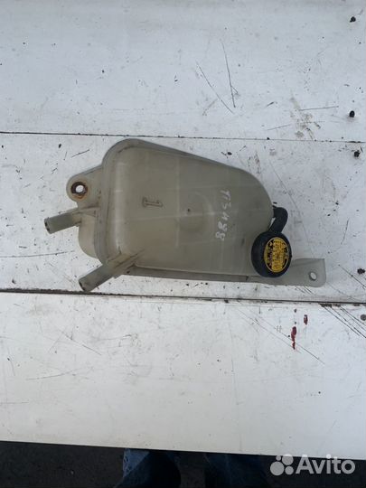 Расширительный бачок Тойота Королла Corolla