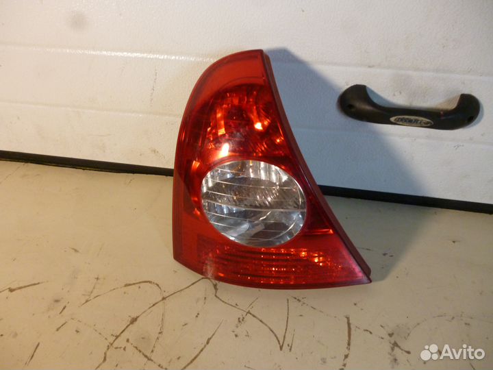 Фонарь задний левый Рено Клио Renault Clio хэтчбе