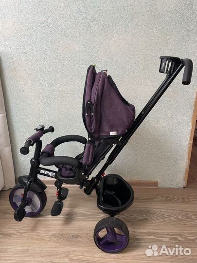 Трехколесный велосипед с ручкой