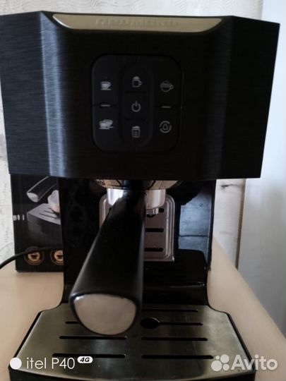 Кофеварка рожковая redmond RCM-1511