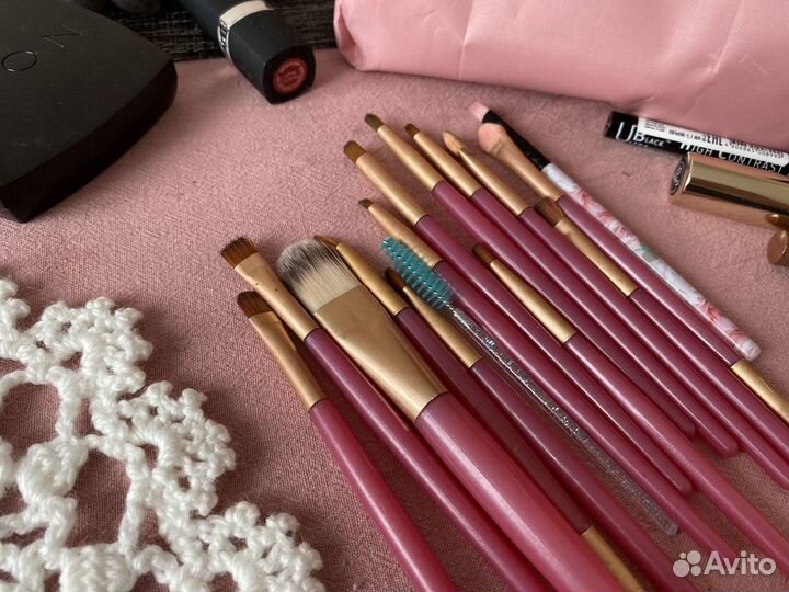 Кисти для макияжа