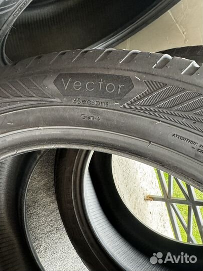 Goodyear Vector 4Seasons 255/45 R19