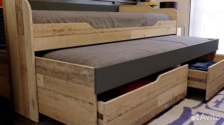 Кровать детская двухуровневая