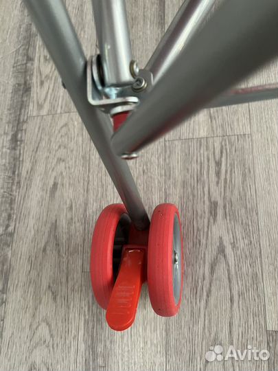 Коляска трость