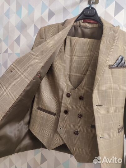 Костюм тройка для мальчика 122-128