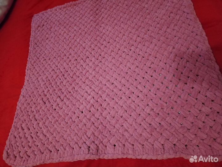 Плед вязаный ручной работы